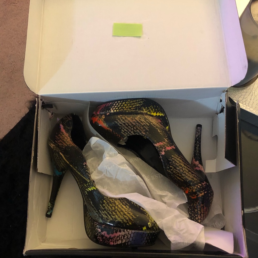Multi Colored Pumps - Picture 2 of 4